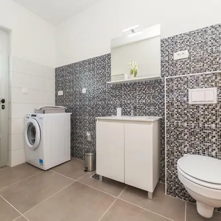 Holiday Trogir-ciovo Goldy