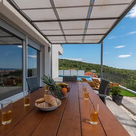 Holiday Trogir-ciovo Goldy Villa *